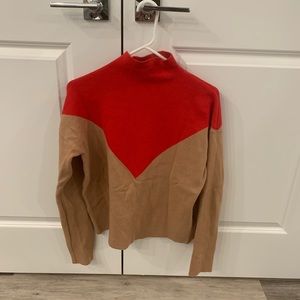 Mock neck sweater red and beige